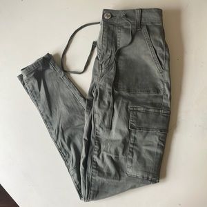 American Eagle Cargo Jeggings
